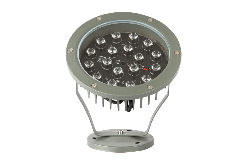 18W Bahçe Cephe Armatürü IP65 24V & 220V Pirinç Ventil